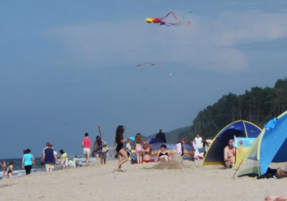 Urlauber am Strand von Pobierowo